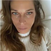 Diplomata da lezioni private di inglese, francese, matematica a ragazzini di medie ed elementari